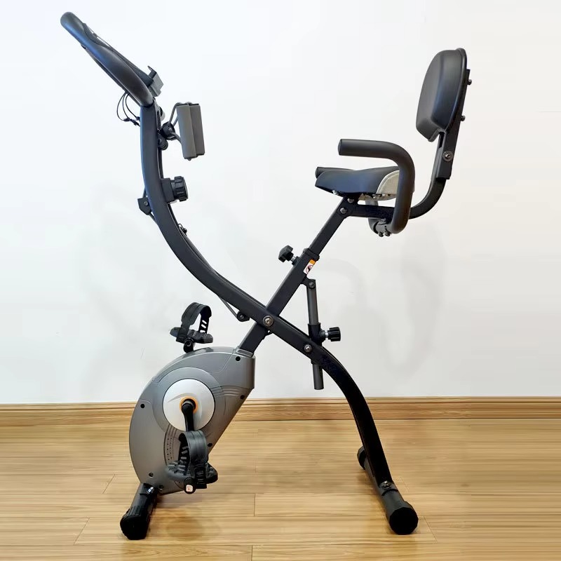 Cyclette fissa per interni di  - Home Gym Designs recensione e prezzo